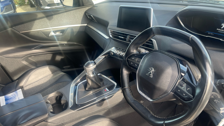 Peugeot 5008 1.2 PureTech Allure 5dr Petrol Estate